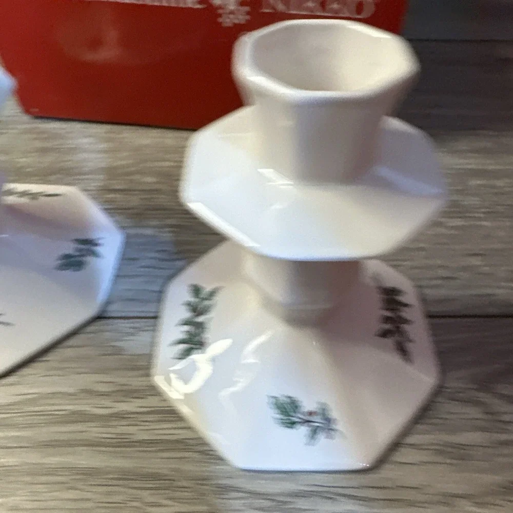 Nikko‎ Candle Holder Set Unisex OS White Good Christmastime Holly Berry Japan